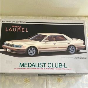 Vintage Nissan Laurel Medalist Club:L Model Kit